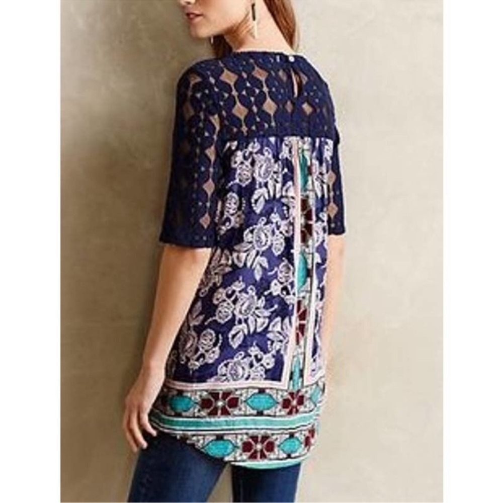Anthropologie Akemi + Kin Maite Lace Geometric Pattern top size small